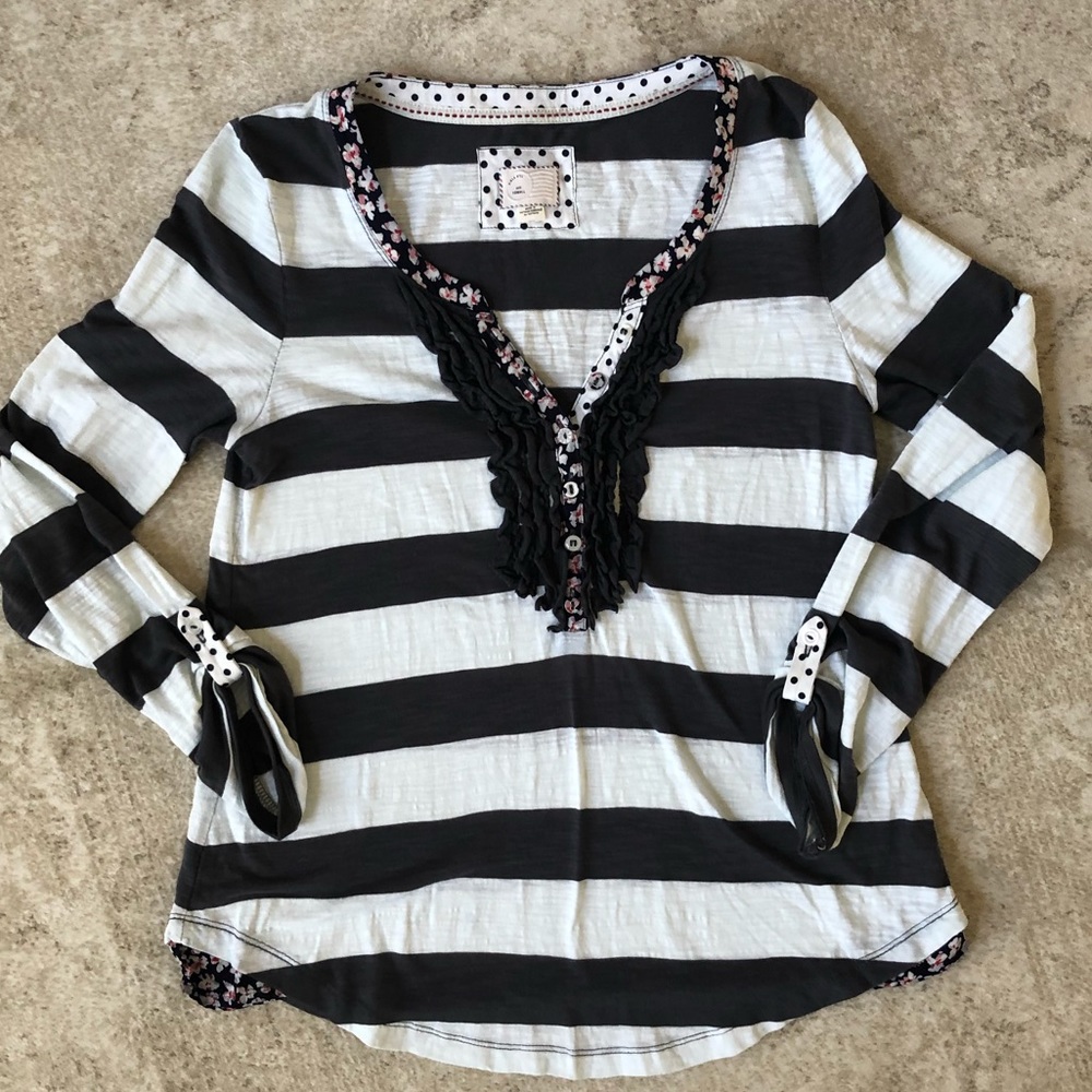 Anthropologie XS Gray & White Henley Top NWOT